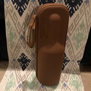Tommy bahama wine carrier with ice pack